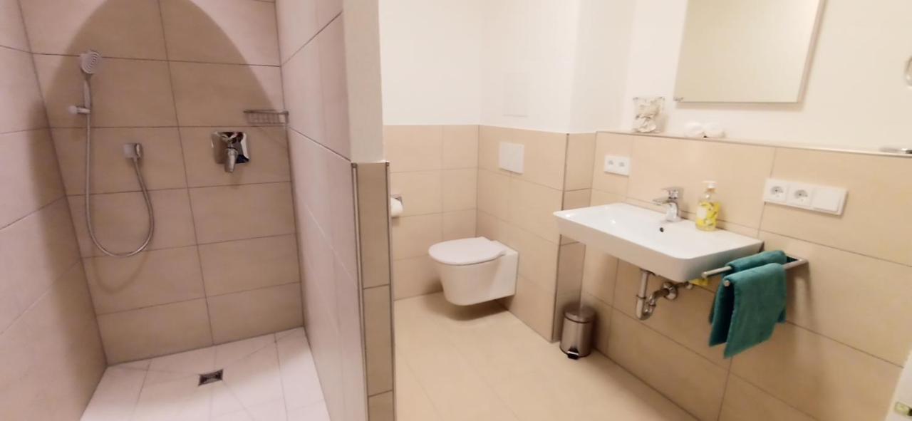 Bodensee City Apartment Friedrichshafen Casa Graf Buitenkant foto